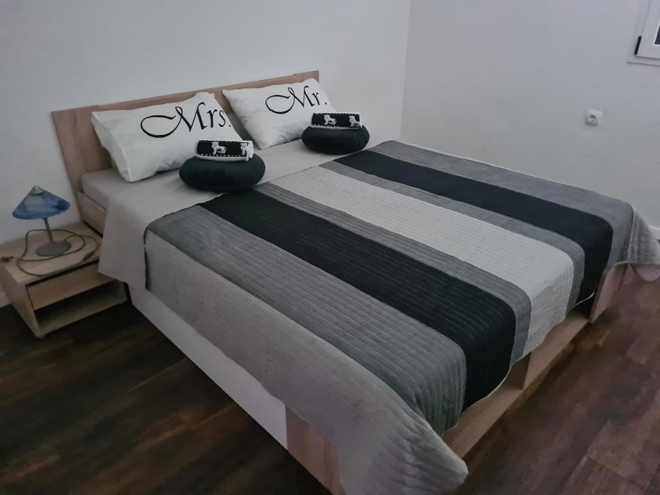 Vila Slavonia Вис Екстериор снимка